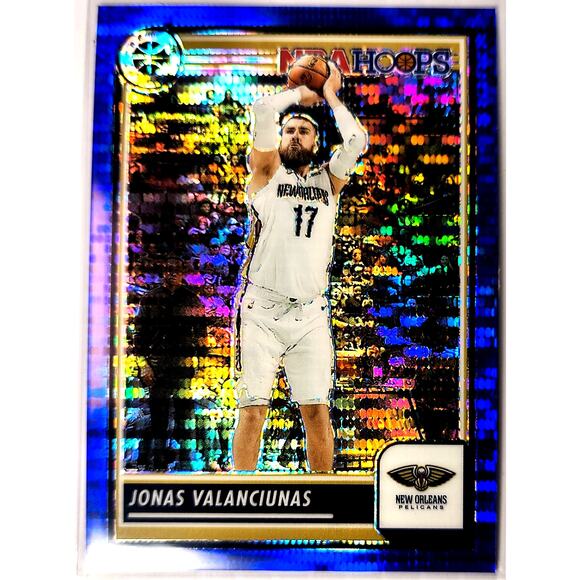 2023-24 NBA Hoops Premium Stock JONAS VALANCIUNAS #112 Blue Pulsar Prizm 45/75 - Picture 1 of 2